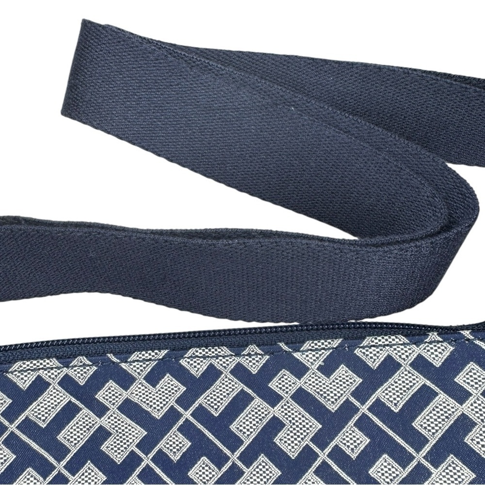 Tommy Hilfiger Garden Classics II-Medium Crossbody Bag-Navy and White Monogram - Picture 14 of 14